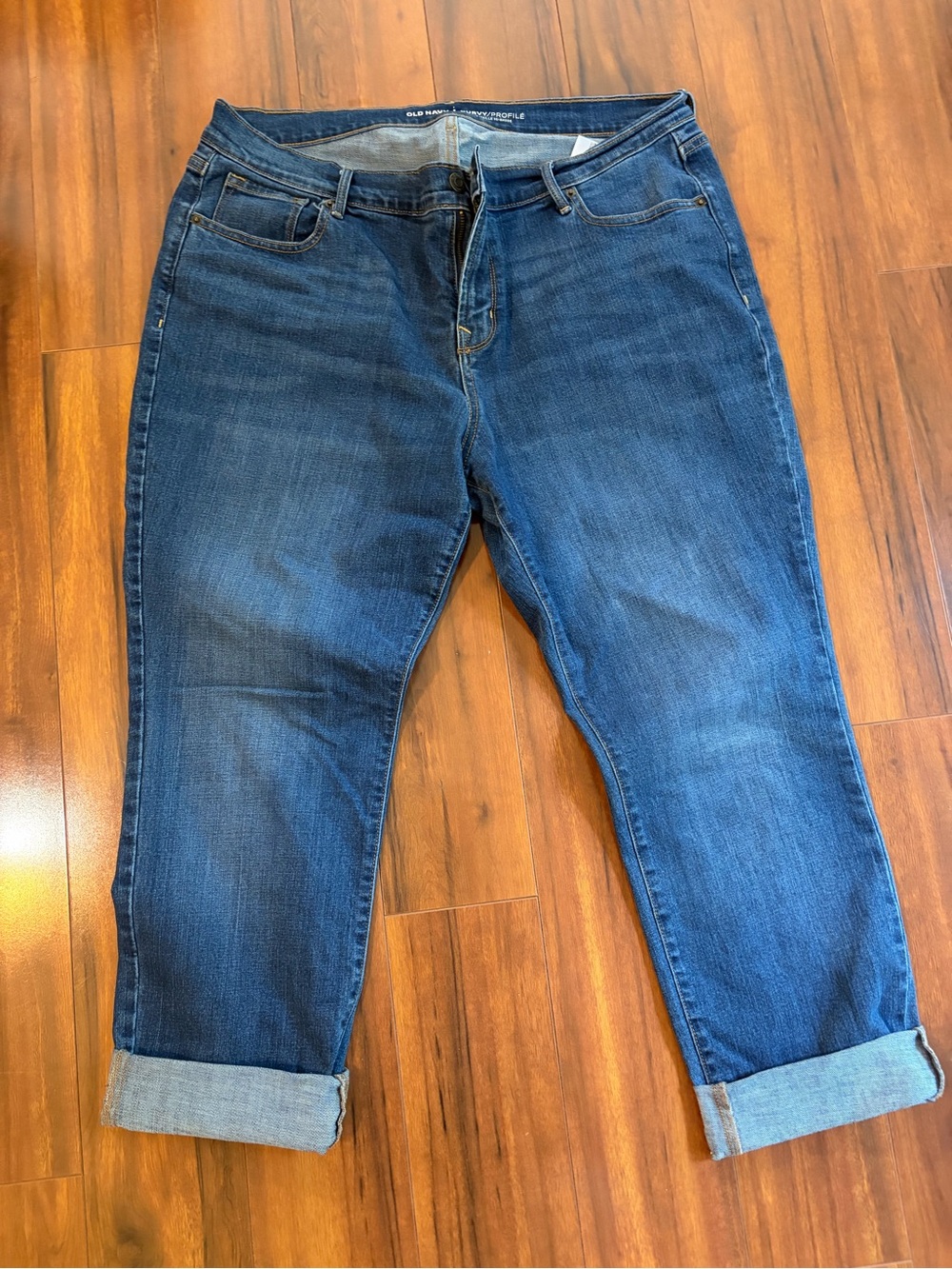 Old Navy Curvy Mid-Rise Jeans in Dark Blue Wash